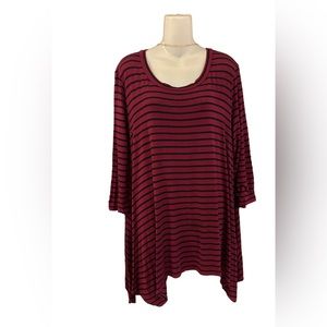 1X Alison Grace boutique‎ wine and black stripe top